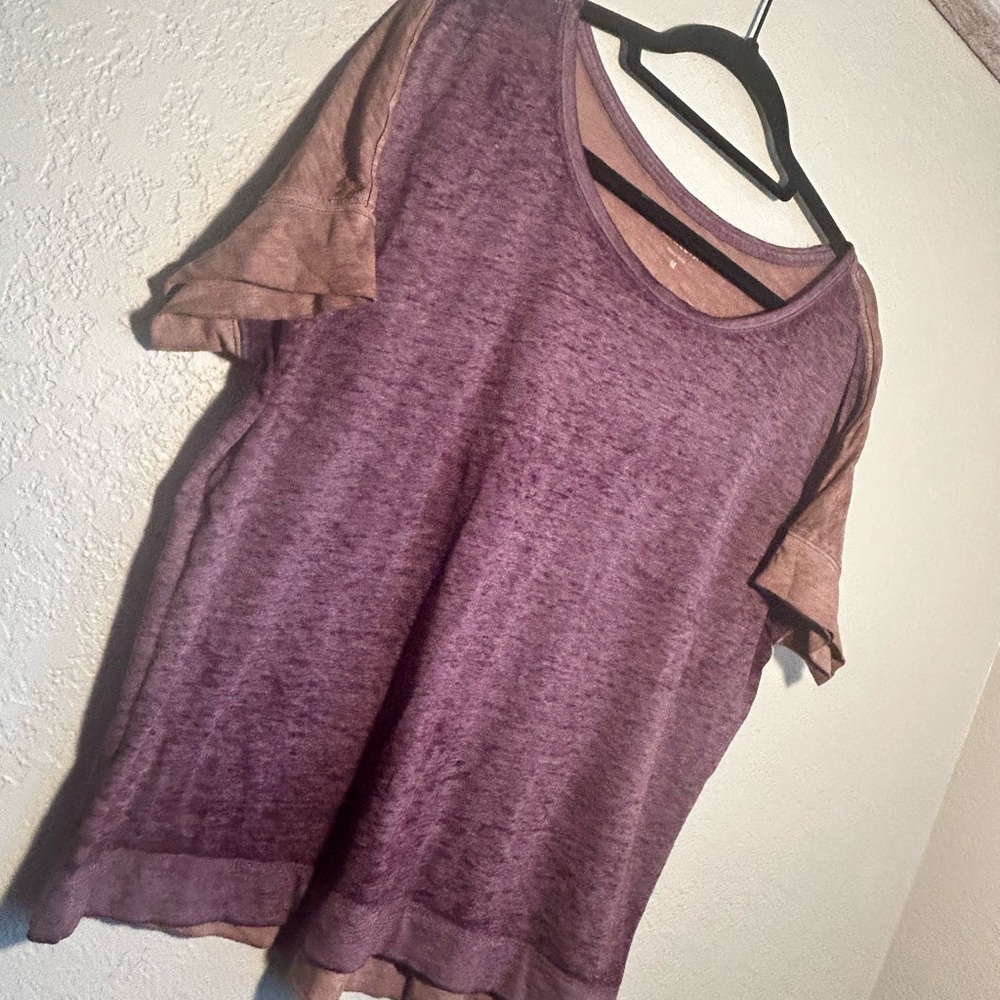 ATHLETA Acid Wash Shades of Purple flowy shirt ๐ Size Medium - Picture 2 of 4